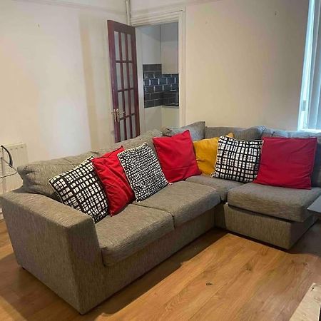 Wv1 Budget Contractor Stays- 5 Beds - Discounts Ok วุลฟ์เวอร์แฮมป์ตัน ภายนอก รูปภาพ